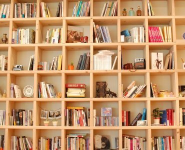 regał na przechowywanie rzeczy