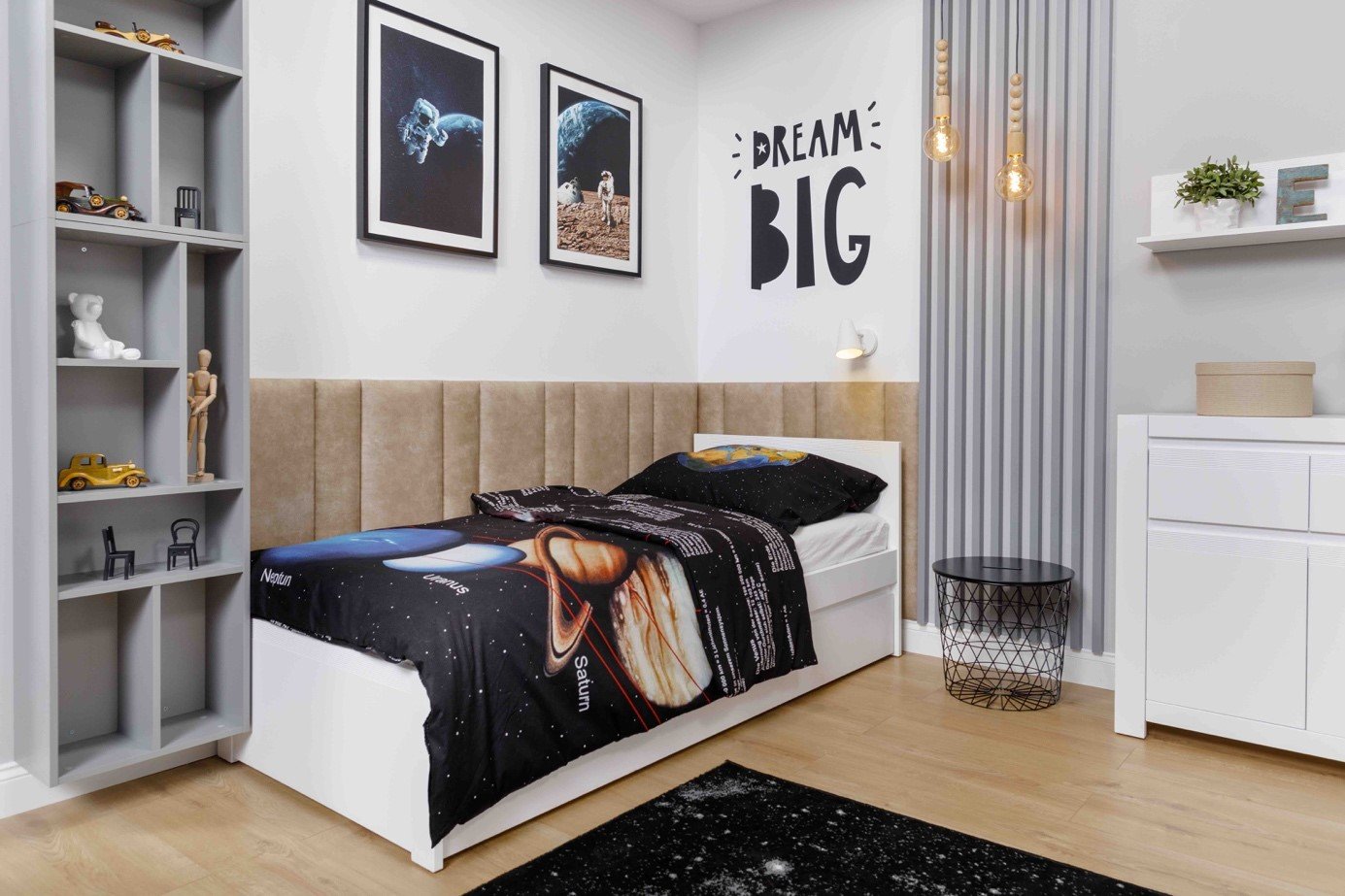 meble w pokoju młodzieżowym