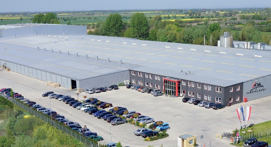 Production and warehouse area – over 177 400 m2.