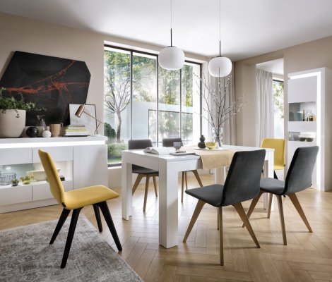 Розкладний стіл - король вечірок, якого не лякає кількість гостей.