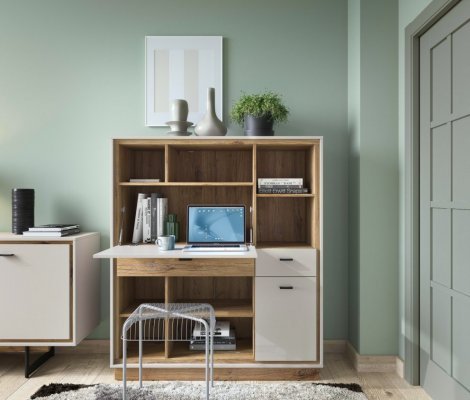 Bar or desk?