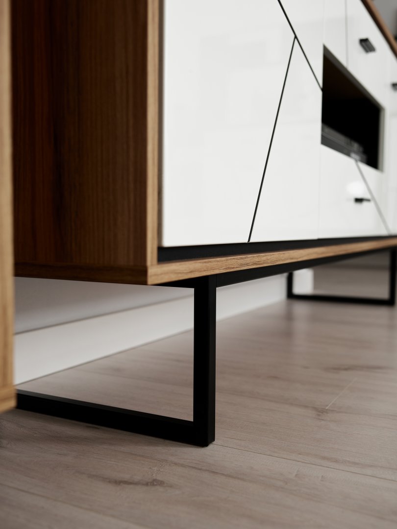 komoda z dwiema pojemnymi szufladami